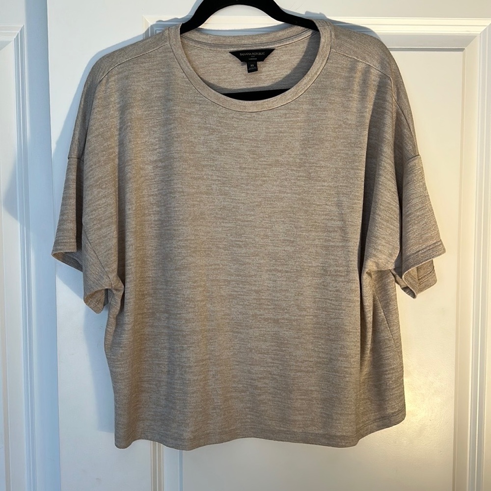 Banana Republic cropped shirt
